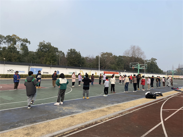 体育2.jpg 体育2.jpg