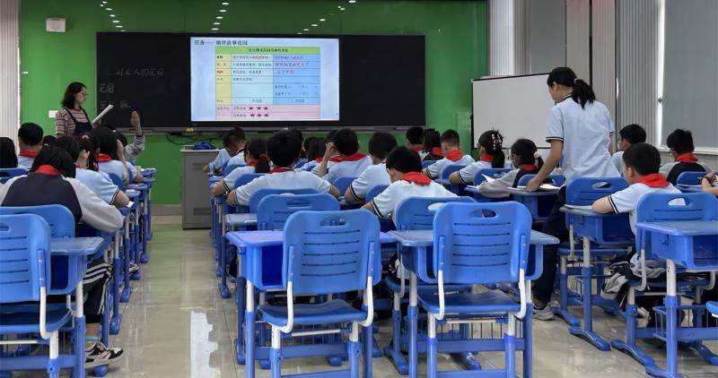 邓亚丽.jpg 邓亚丽.jpg