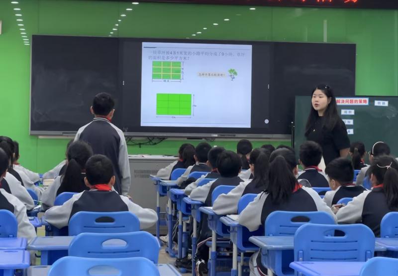 徐丹婷.jpg 徐丹婷.jpg